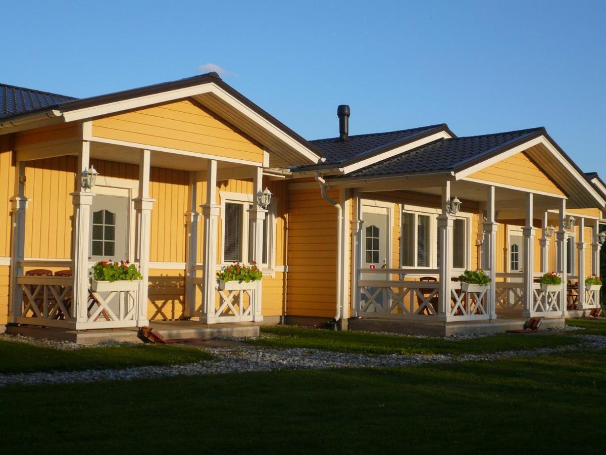 Lomamokkila Bed & Breakfast