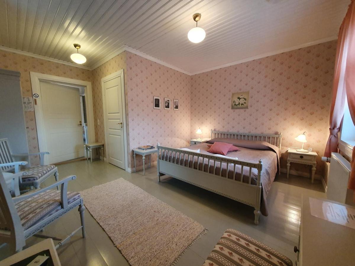 Bed & Breakfast Lomamokkila 4*