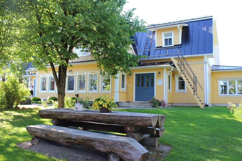 Bed & Breakfast Lomamokkila Nyslott