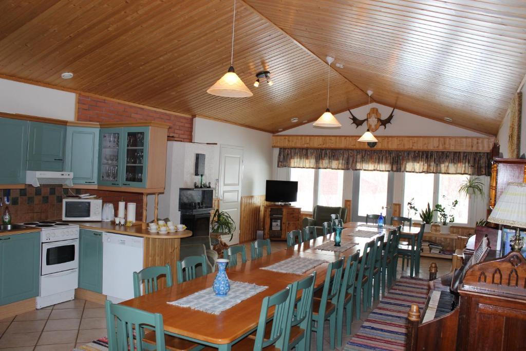 Lomamokkila Bed & Breakfast